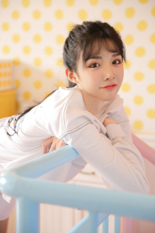 美丽姑娘免费观看在线观看
